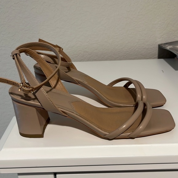 French connection women’s size 9.5 block heel nude. - Picture 2 of 5